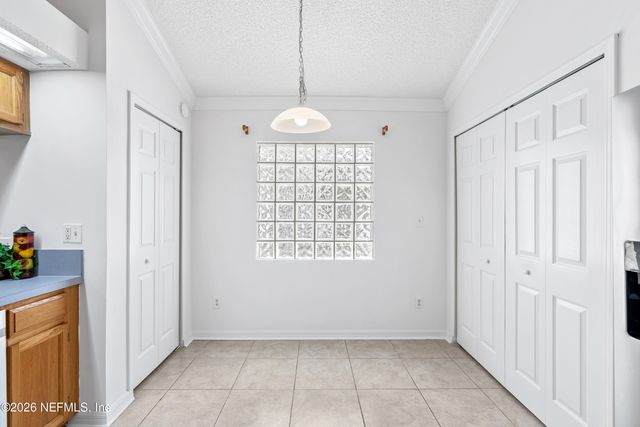 3925 ARBOR LAKE Drive W, Jacksonville, FL 32225