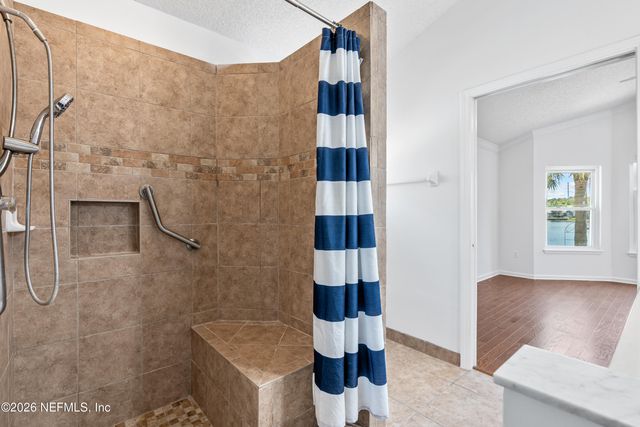 3925 ARBOR LAKE Drive W, Jacksonville, FL 32225