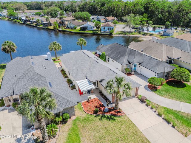 3925 ARBOR LAKE Drive W, Jacksonville, FL 32225