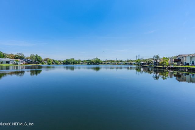 3925 ARBOR LAKE Drive W, Jacksonville, FL 32225