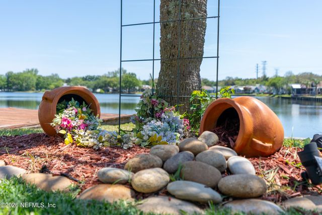 3925 ARBOR LAKE Drive W, Jacksonville, FL 32225