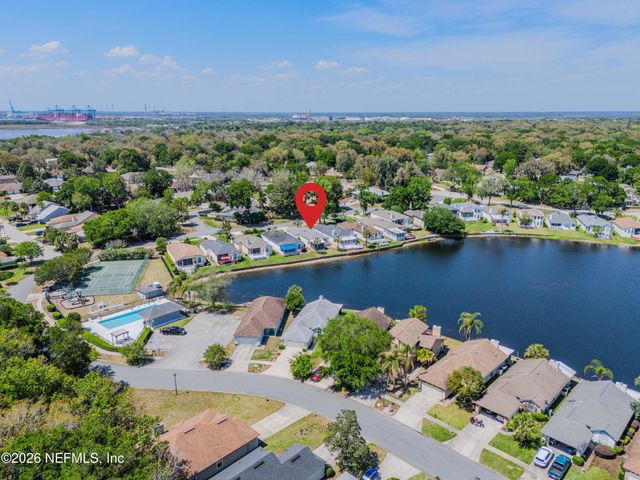 3925 ARBOR LAKE Drive W, Jacksonville, FL 32225