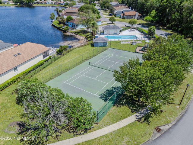 3925 ARBOR LAKE Drive W, Jacksonville, FL 32225