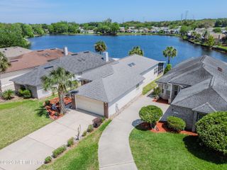 3925 ARBOR LAKE Drive W, Jacksonville, FL 32225