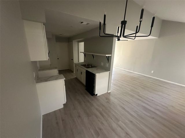 9303 Quail Wood DR, Austin, TX 78758