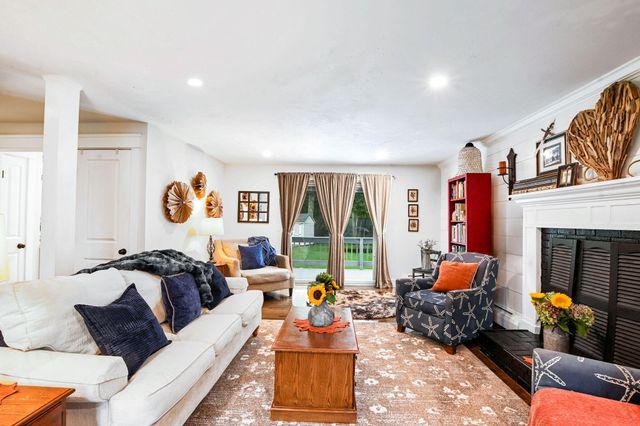 10 Courtland Drive, East Sandwich, MA 02537
