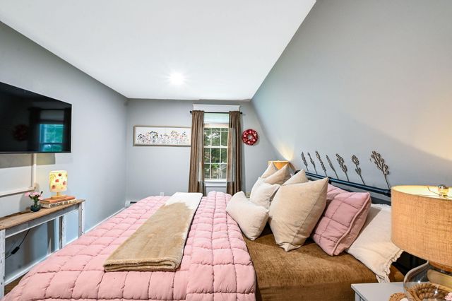 10 Courtland Drive, East Sandwich, MA 02537