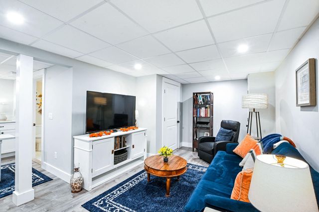 10 Courtland Drive, East Sandwich, MA 02537
