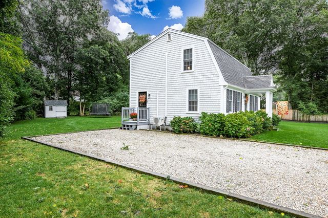 10 Courtland Drive, East Sandwich, MA 02537