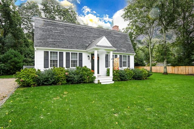 10 Courtland Drive, East Sandwich, MA 02537
