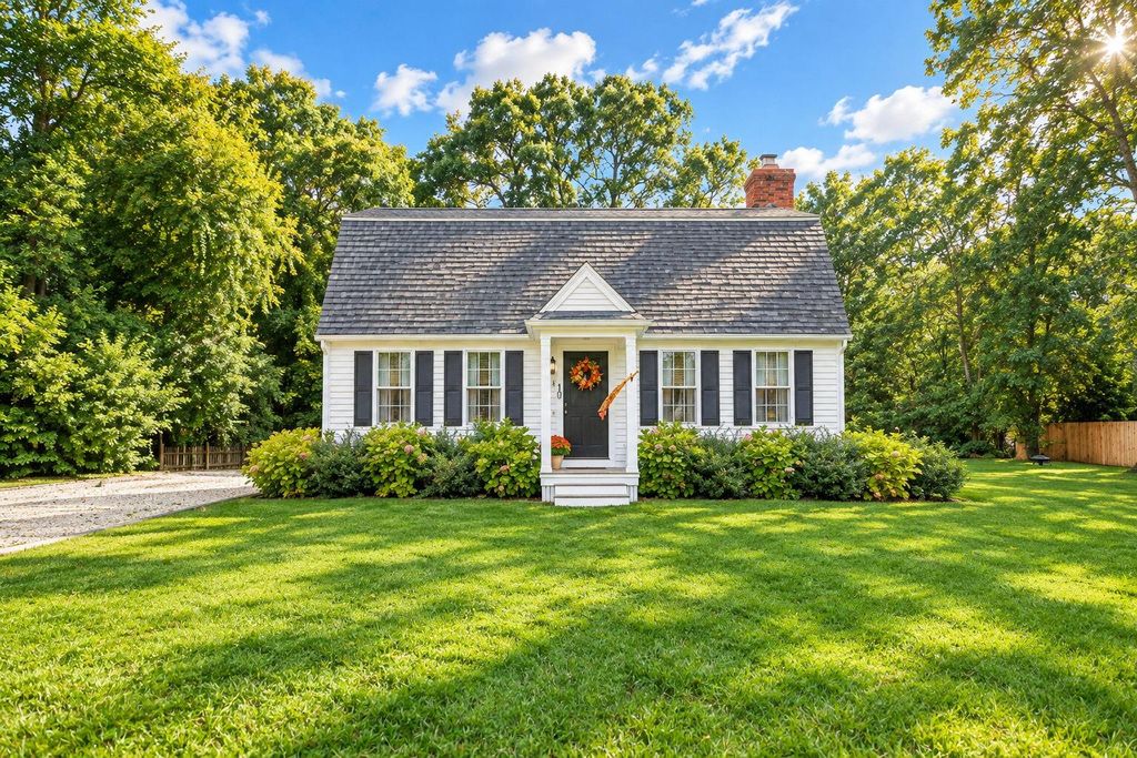 10 Courtland Drive, East Sandwich, MA 02537
