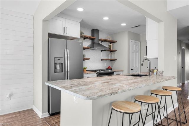 1584 Sword Dancer DR, Virginia Beach, VA 23454