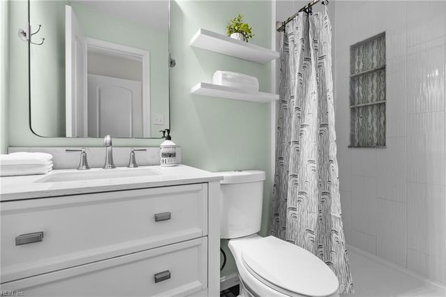 1584 Sword Dancer DR, Virginia Beach, VA 23454