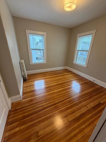 37-39 Belknap St. B, Somerville, MA 02144