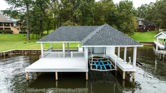 21 PR 52365, Pittsburg, TX 75686