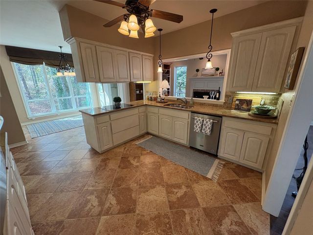 21 PR 52365, Pittsburg, TX 75686