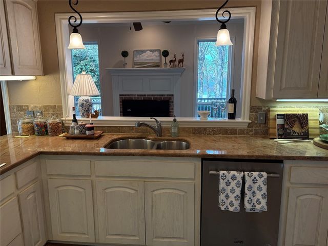 21 PR 52365, Pittsburg, TX 75686