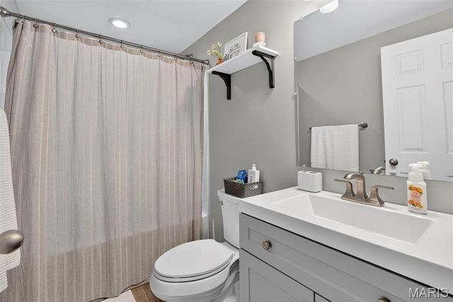 1703 Coupru Court, St Peters, MO 63376