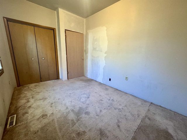 521 CLINTON STREET, Green Bay, WI 54303