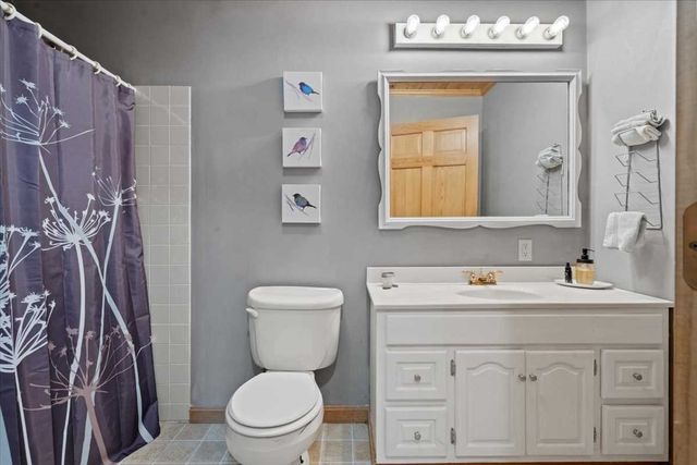 212 Grove St, Clinton, MA 01510