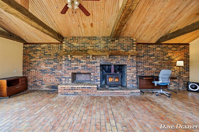 7869 17 Mile Road, Cedar Springs, MI 49319