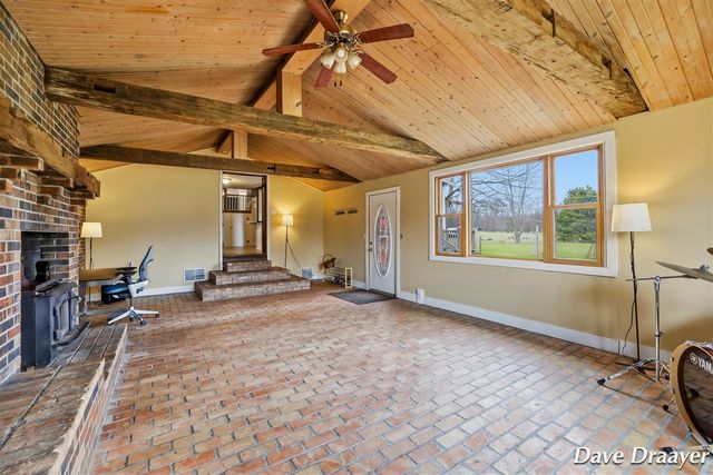 7869 17 Mile Road, Cedar Springs, MI 49319