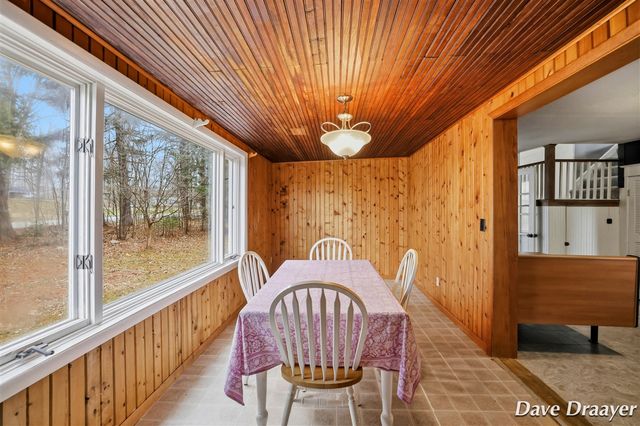 7869 17 Mile Road, Cedar Springs, MI 49319
