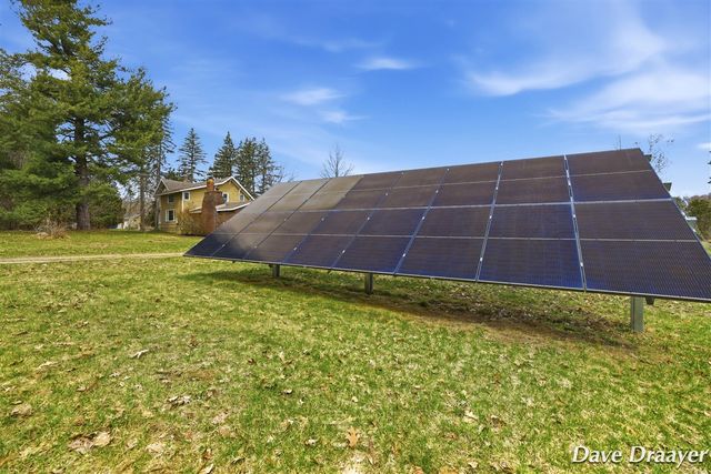 7869 17 Mile Road, Cedar Springs, MI 49319