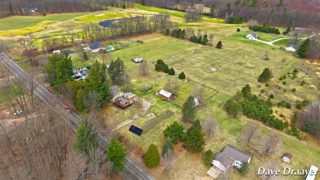 7869 17 Mile Road, Cedar Springs, MI 49319
