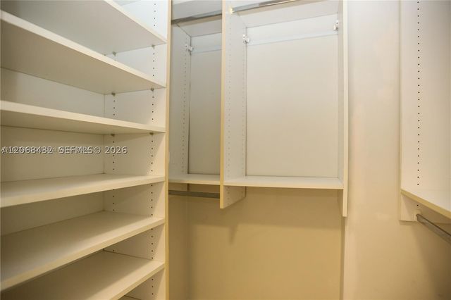 300 Bayview Dr 216, Sunny Isles Beach, FL 33160