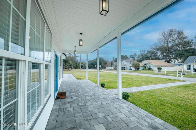 13147 HAMMOCK Circle N, Jacksonville, FL 32225