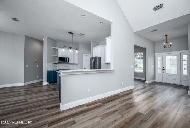 13147 HAMMOCK Circle N, Jacksonville, FL 32225