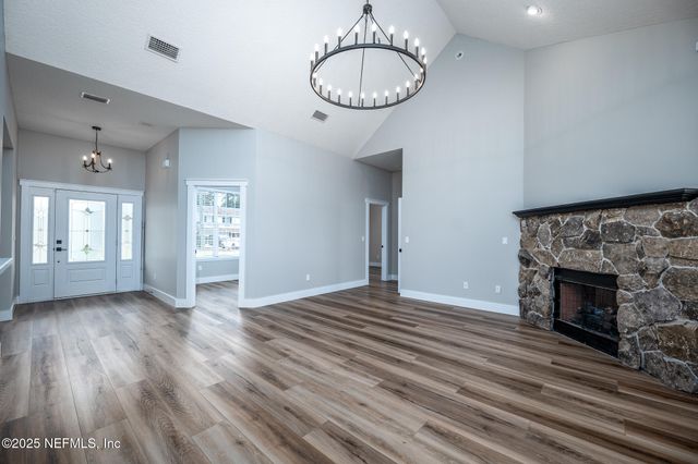 13147 HAMMOCK Circle N, Jacksonville, FL 32225