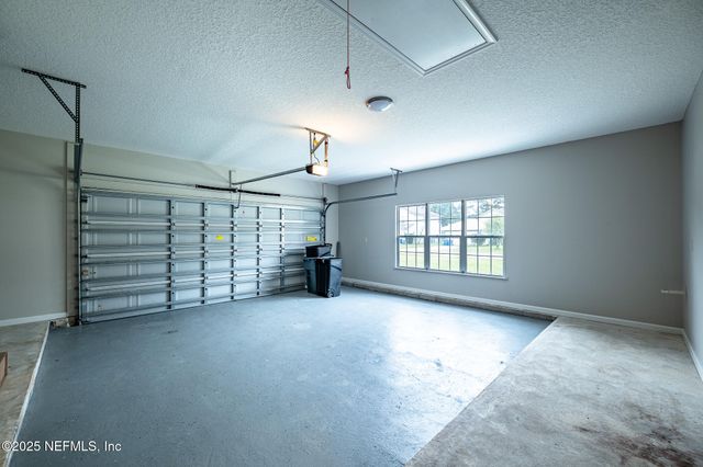 13147 HAMMOCK Circle N, Jacksonville, FL 32225