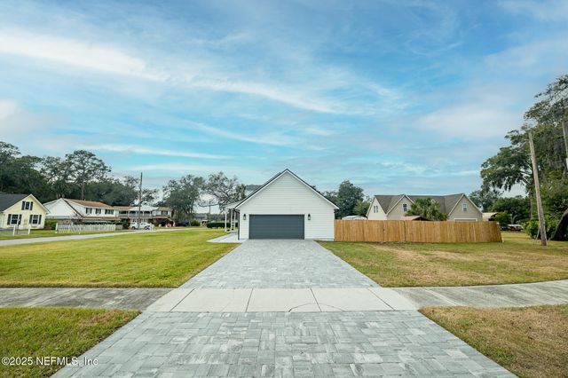 13147 HAMMOCK Circle N, Jacksonville, FL 32225