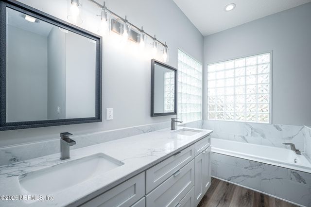 13147 HAMMOCK Circle N, Jacksonville, FL 32225