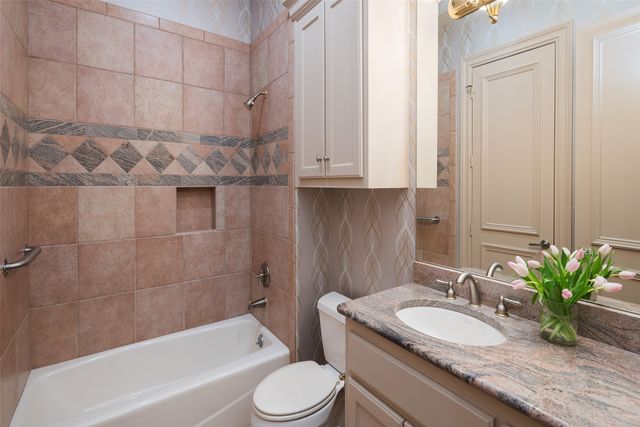 6807 Wander Place, Dallas, TX 75230