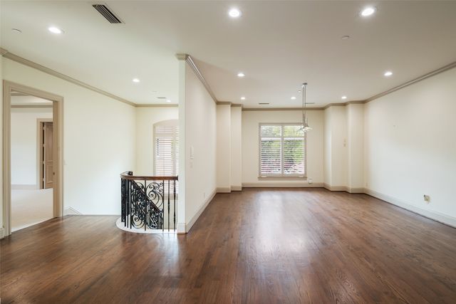 6807 Wander Place, Dallas, TX 75230