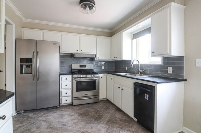 2914 S 74th East Avenue, Tulsa, OK 74129