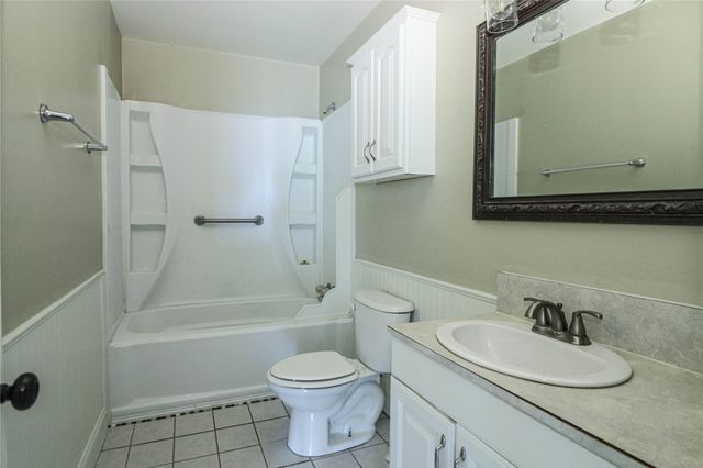 2914 S 74th East Avenue, Tulsa, OK 74129