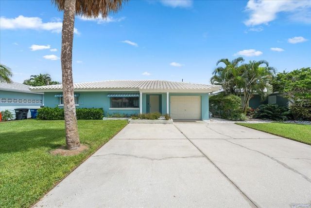 1019 MANDALAY AVENUE, Clearwater Beach, FL 33767
