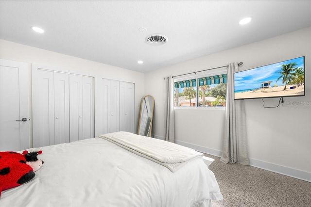 1019 MANDALAY AVENUE, Clearwater Beach, FL 33767