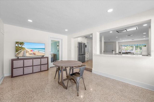 1019 MANDALAY AVENUE, Clearwater Beach, FL 33767