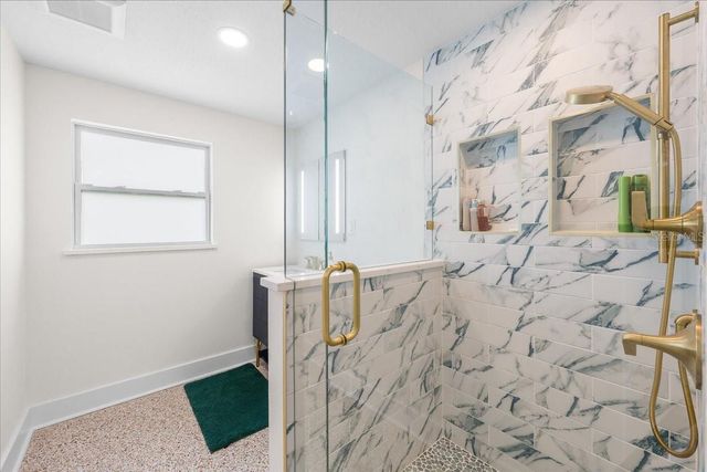 1019 MANDALAY AVENUE, Clearwater Beach, FL 33767