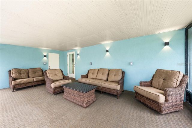 1019 MANDALAY AVENUE, Clearwater Beach, FL 33767