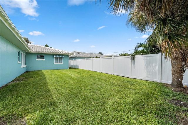 1019 MANDALAY AVENUE, Clearwater Beach, FL 33767