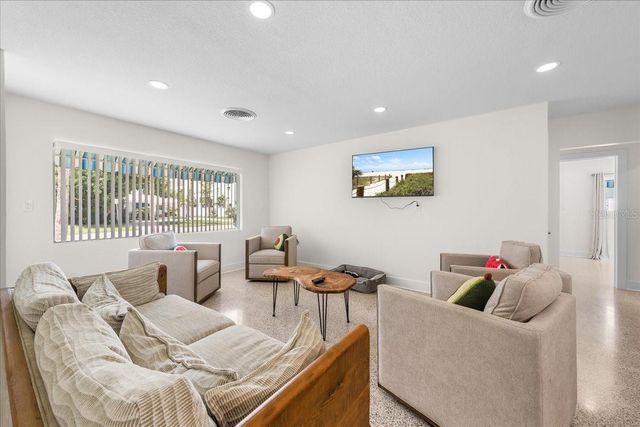 1019 MANDALAY AVENUE, Clearwater Beach, FL 33767