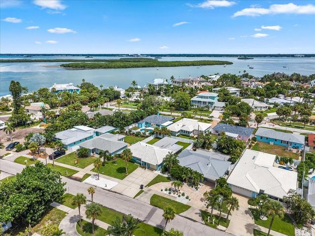 1019 MANDALAY AVENUE, Clearwater Beach, FL 33767