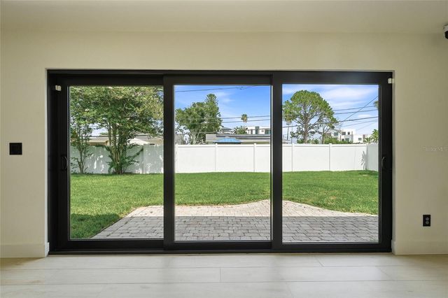 6241 TANGLEWOOD DRIVE NE, St Petersburg, FL 33702