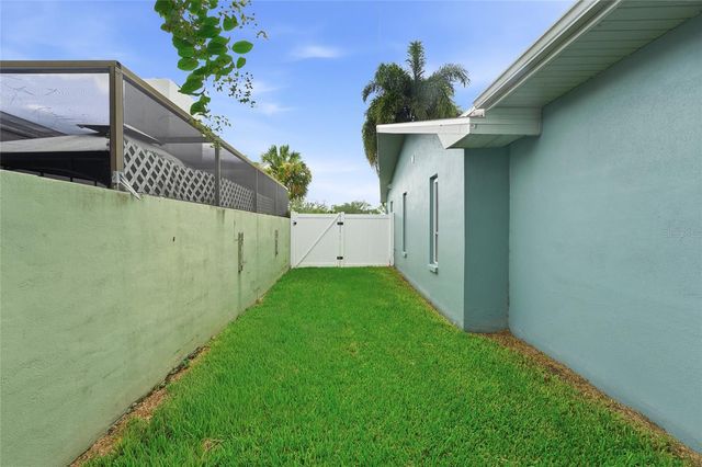 6241 TANGLEWOOD DRIVE NE, St Petersburg, FL 33702
